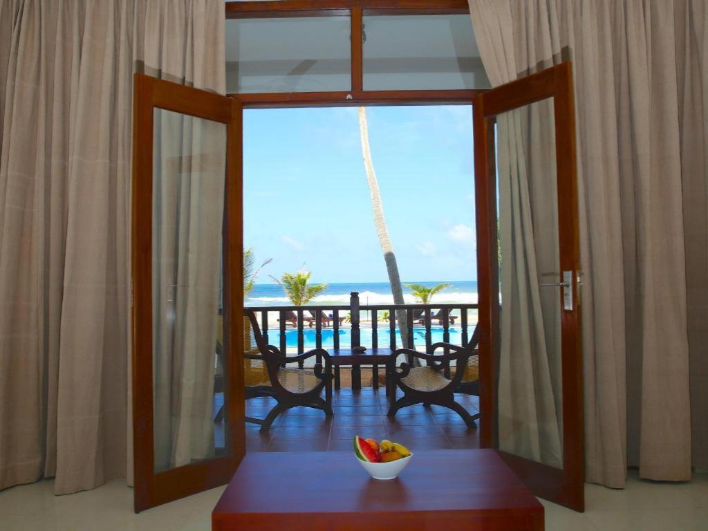 Whispering Palms Hotel Bentota Exteriér fotografie